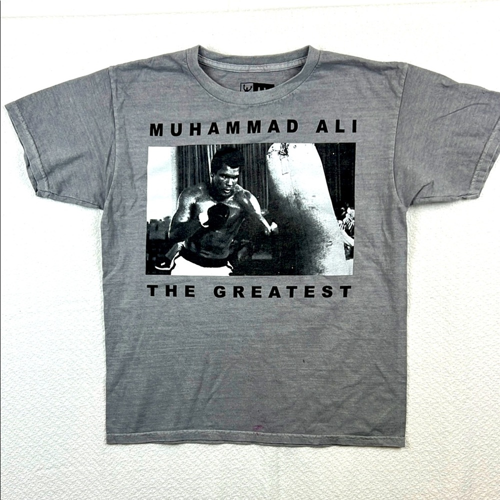 ALI Gray Graphic T-Shirt Muhammad Ali The Greatest  Photo Washed T-Shirt sz. 18